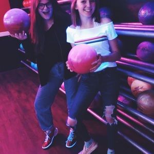 AEO Dark Wash Ripped Jeans